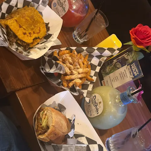 Mixxed Food & Drinks