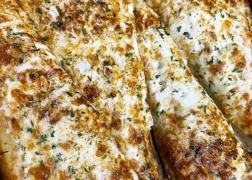 Straw Hat Pizza