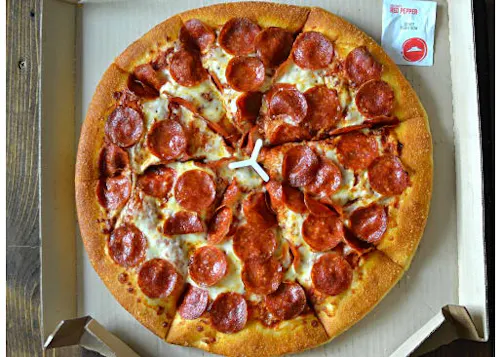 Photo 1 of 4: Deluca's Pizza