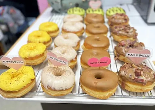 Blinkie's Donuts-Woodland Hills