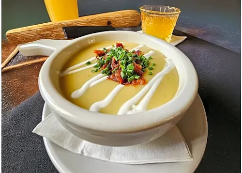 Red Table Restaurant
