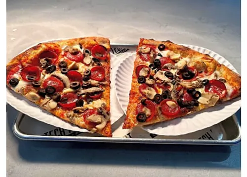 Capo's Pizzeria Broadway