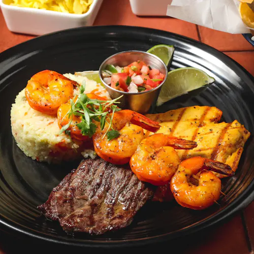 Rosi's Salvadoran Fusion Cuisine