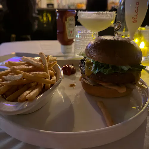 Jardin Kitchen & Cocktails