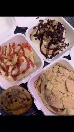 Cinnaholic - Los Angeles