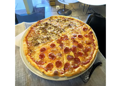 Photo 1 of 4: A & G Pizzeria Locale