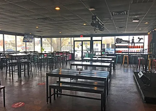 Guitars & Growlers - Richardson