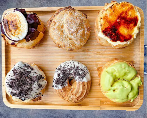 Beard Papa's Desserts & Coffee - PC