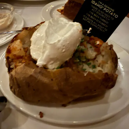 Lawry's The Prime Rib