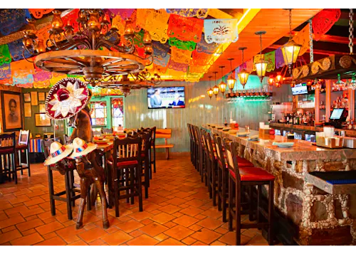 El Tiempo Cantina - 290