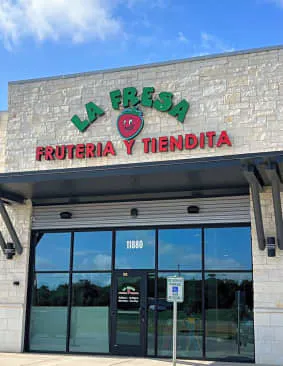 La Fresa Fruitera Y Tiendita