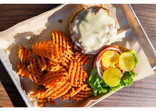 B&W Burgers, Buns & Brews
