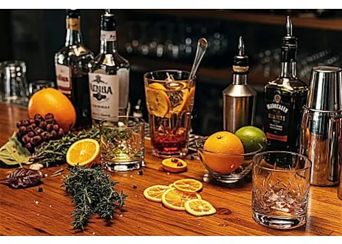 The Dram House Liquor & Lounge