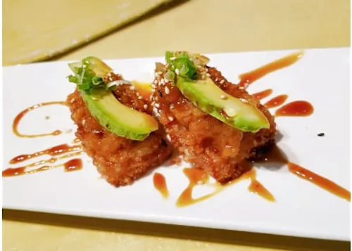 Mama M Sushi & Rolls