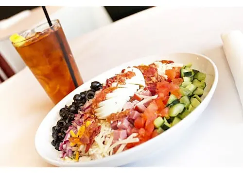 Bennett's Chop & Railhouse