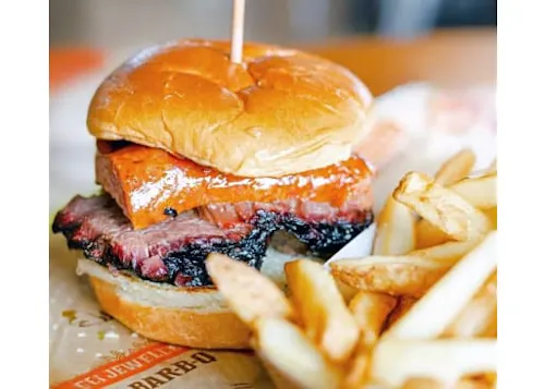 Willie Jewell'S Old School Bar-B-Q