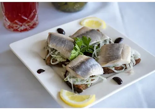 Photo 1 of 4: Traktir  Restaurant
