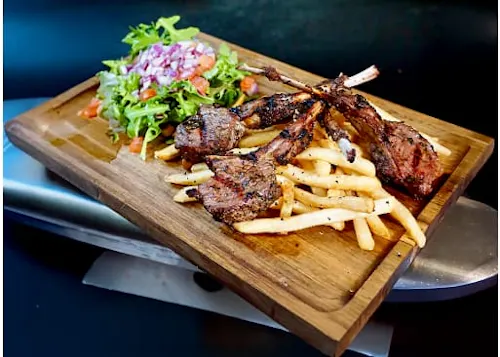 Photo 1 of 4: Boulevard Gastropub