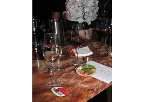 Bluestream Wine Bar & Gallery