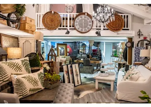The White Oak Cottage Bistro