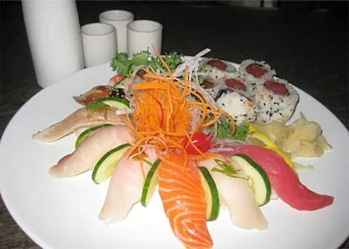 Umi Sushi Bar & Grill