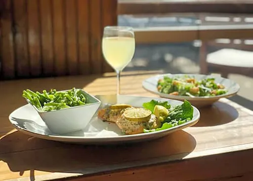Woody's Raw Bar and Grill