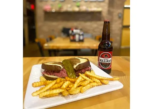 Hog Wild - Oak Lawn
