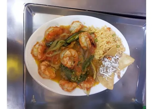Los Primos Restaurant