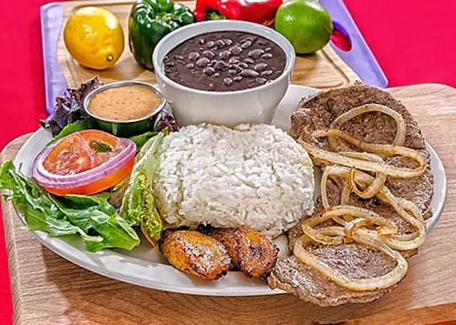 Papi's Cuban & Caribbean Grill