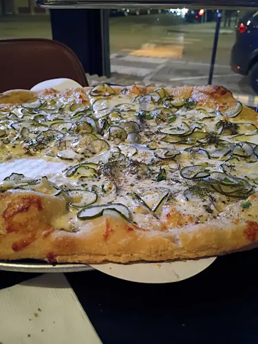 Bob's Pizza - Pilsen