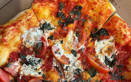 Bob's Pizza - Pilsen