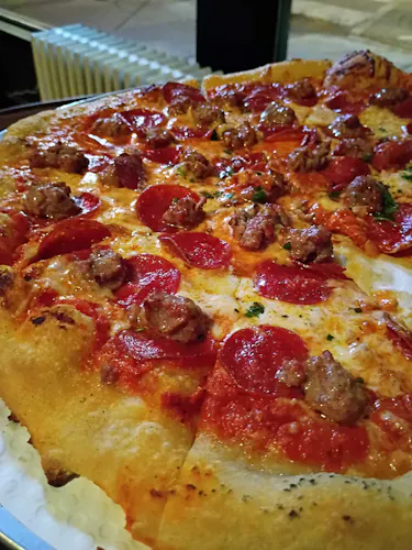Bob's Pizza - Pilsen