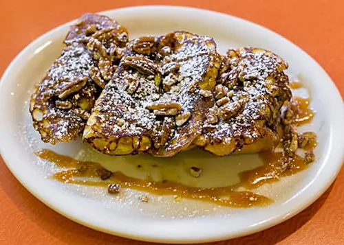 Yolkizz Cafe