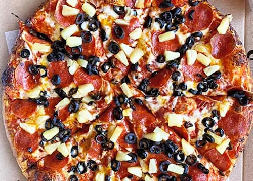 Fox's Pizza Den