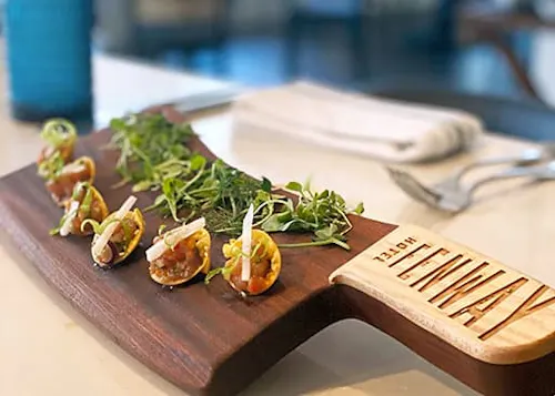 Hew Parlor  Chophouse