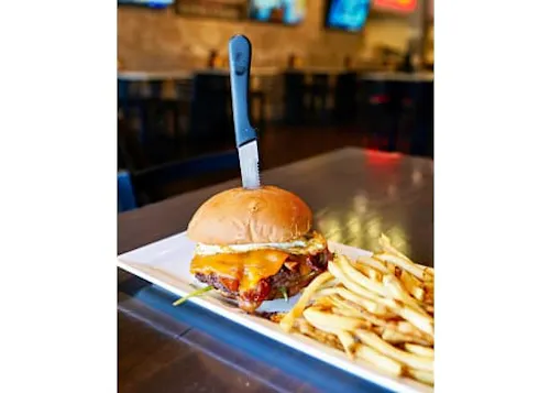 423 Main Bar Grill & Rooftop
