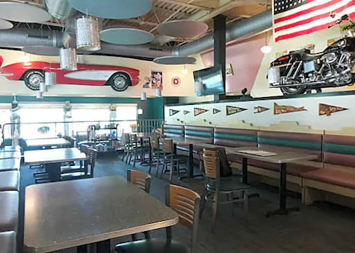 Photo 1 of 4: River City Diner
