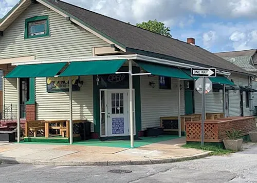 Evangeline Lounge