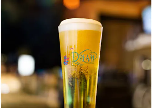 Photo 1 of 4: Dreams Upscale Lounge