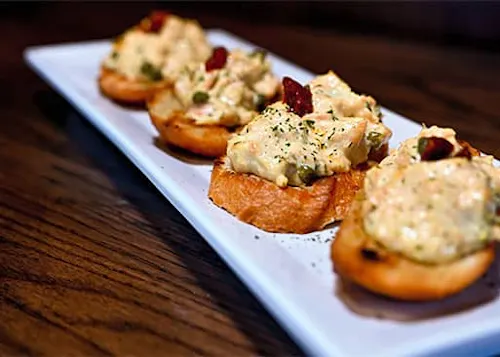 ZEKE'S KITCHEN & BAR