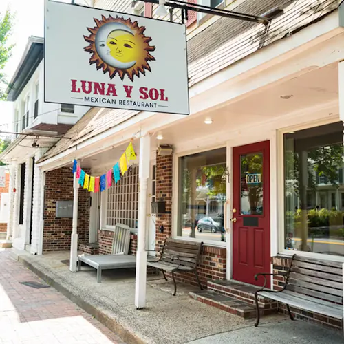 Luna Y Sol Mexican Restaurant