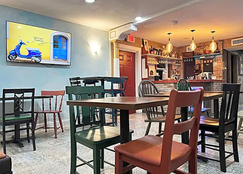 Photo 1 of 4: Villa Italia Pizzeria