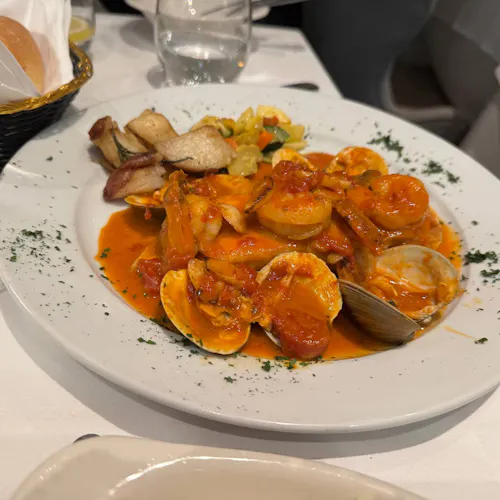 Lucias Trattoria