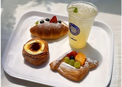 Photo 1 of 4: Paris Baguette