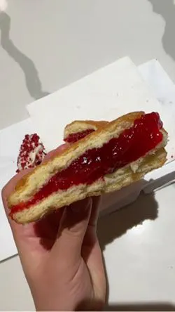 Randy's Donuts - Rainbow