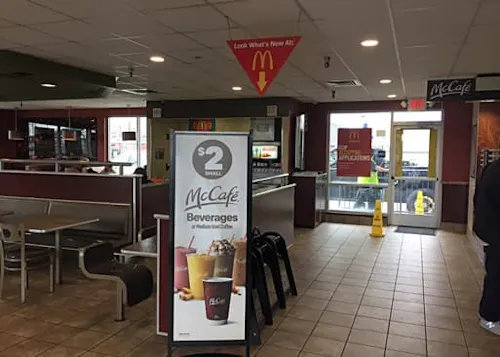 McDonald's - E 17th St