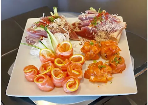 Umami Revolving Sushi