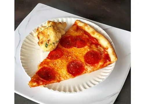 Mamma Lucia Pizzeria & Trattoria