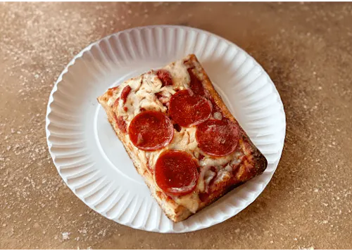 Mamma Lucia Pizzeria & Trattoria