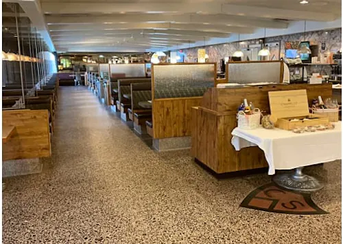 Photo 1 of 4: Country Squire Restaurant